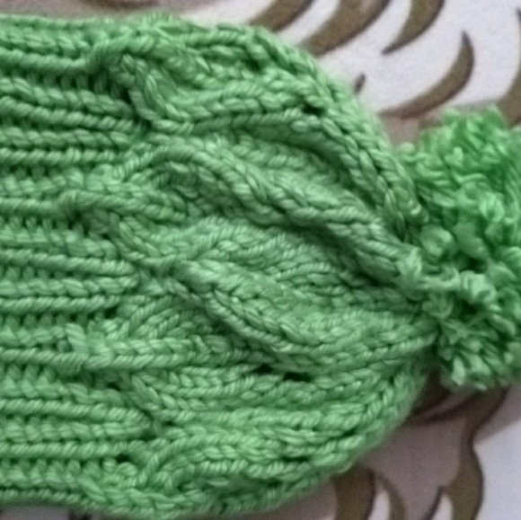 Green hat - Picture 2 of 2